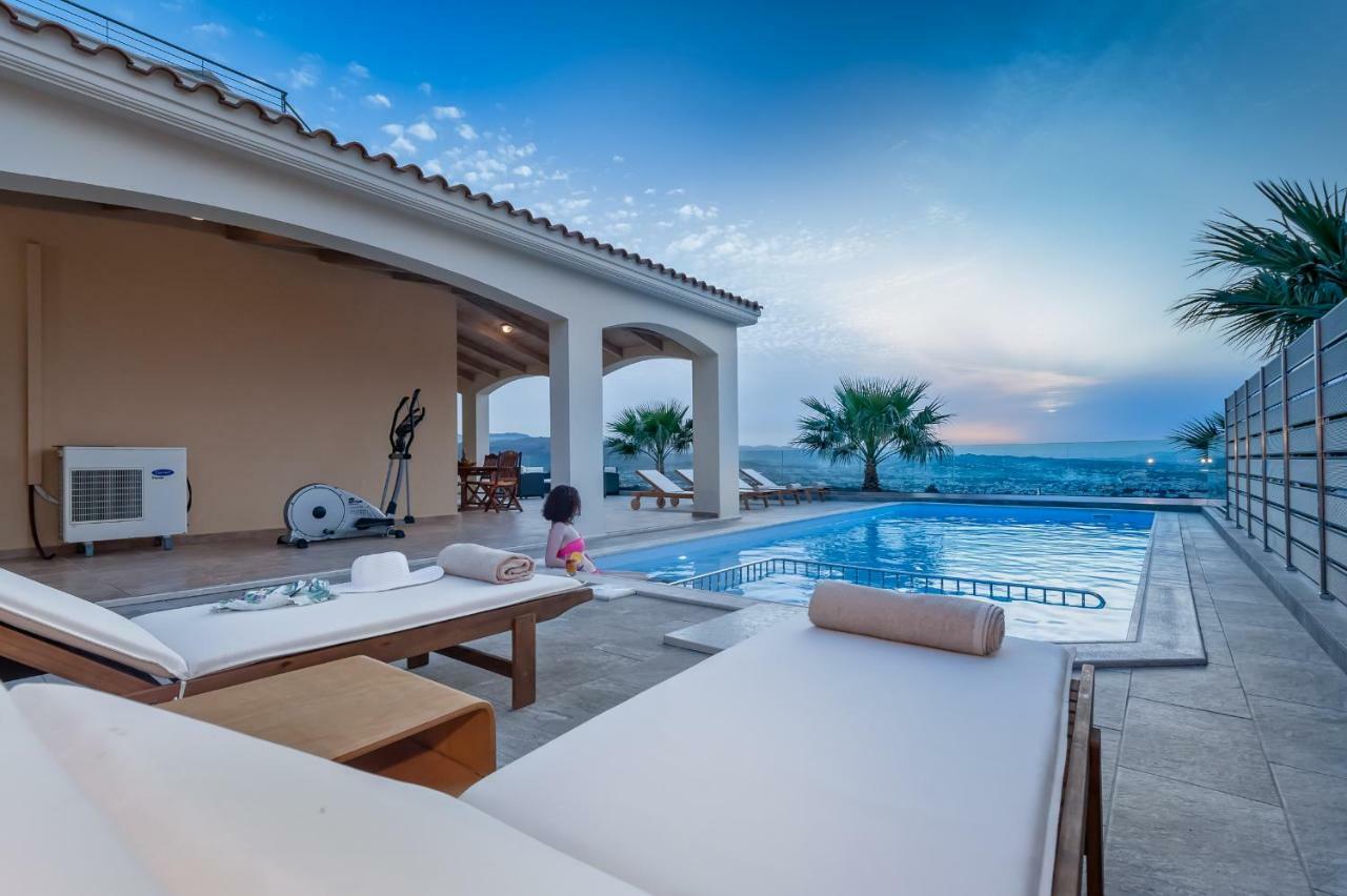 Karmilos Hill Villa Hriszí Aktí Haniá Kültér fotó